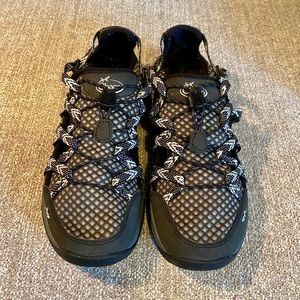 Chaco Women’s Outcross Evo Free Hiking/Water Shoes